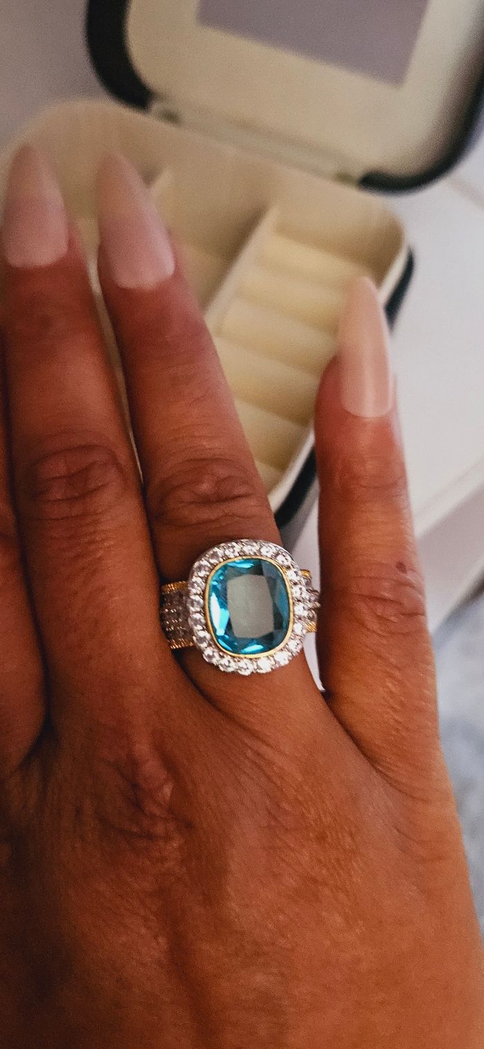 Magnifique Bague Bleu entouré de C.Z - photo numéro 2