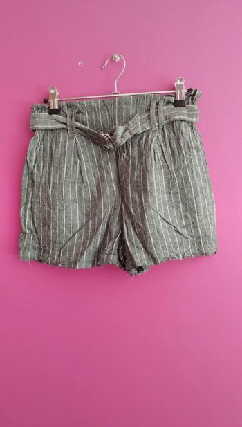Short Bershka M 8 