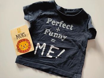 Tee shirt taille 12 mois