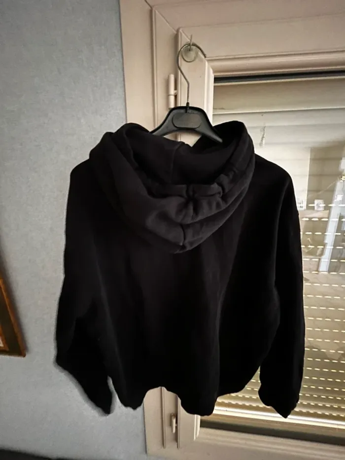 Sweat-shirt à capuche - photo numéro 2