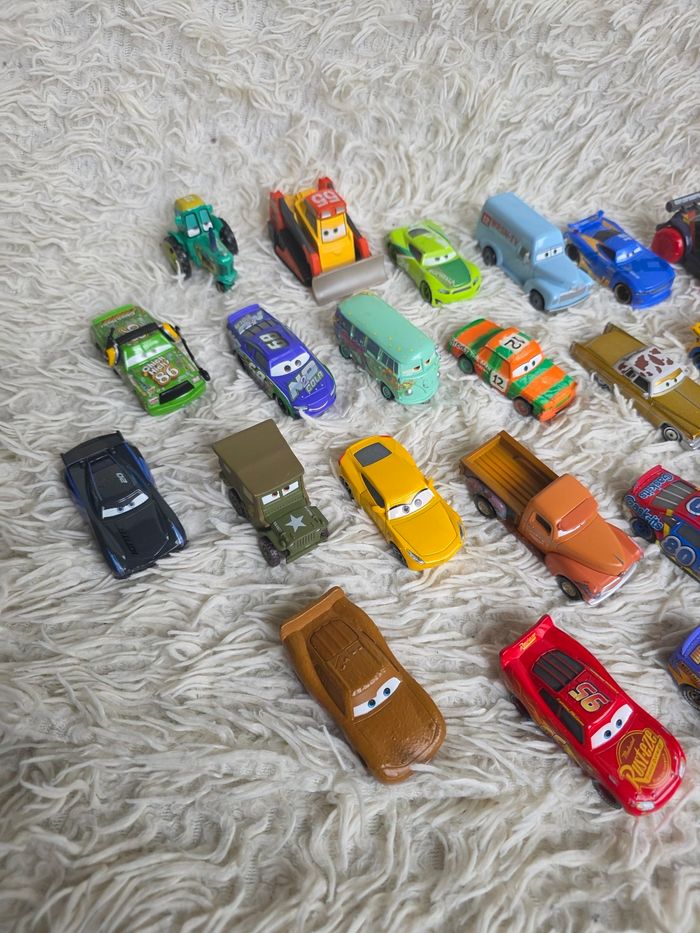 Voiture disney cars - 8 cm environ - lot de 29 voiture disneyland paris - photo numéro 3