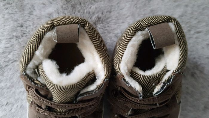Chaussures bébé en tissu - photo numéro 3