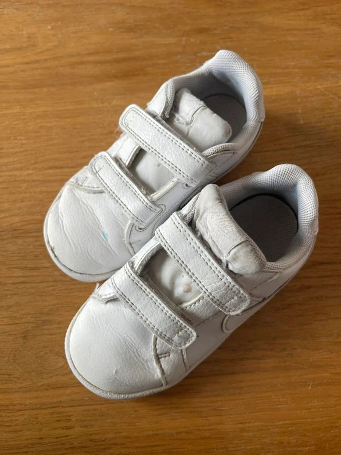 Basket blanches NIKE 23