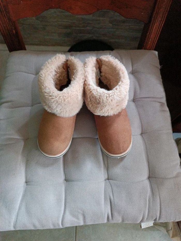 Bottines daim Zara 23