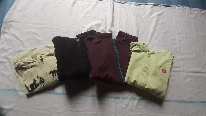 Lot de 4 vestes à capuche avec fermeture à glissière