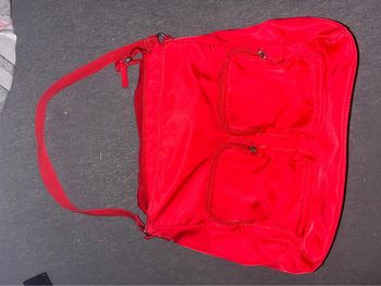 Magnifique sac à mains rouge