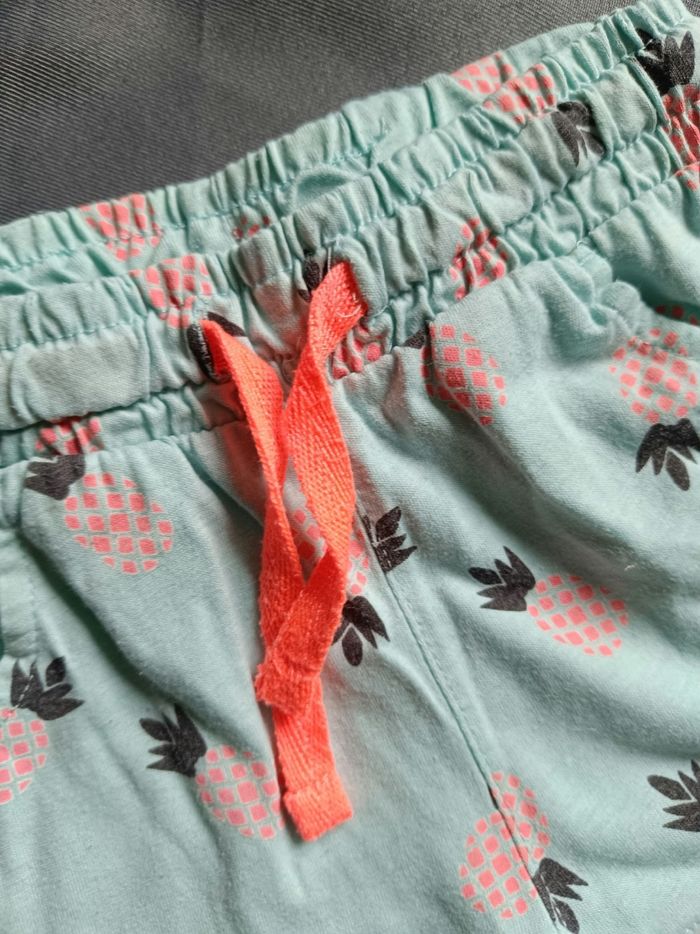 Short turquoise 💕 Taille 24 mois - photo numéro 3