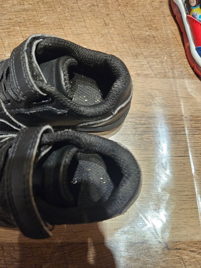 Chaussure bébé - photo numéro 3