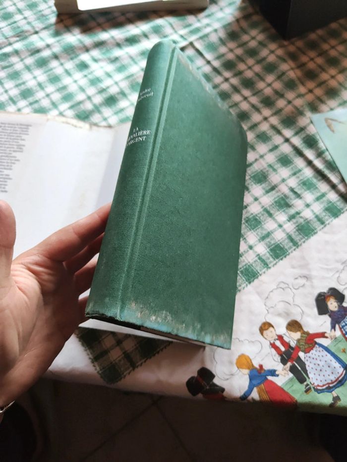 La chevalière d'argent - photo numéro 2