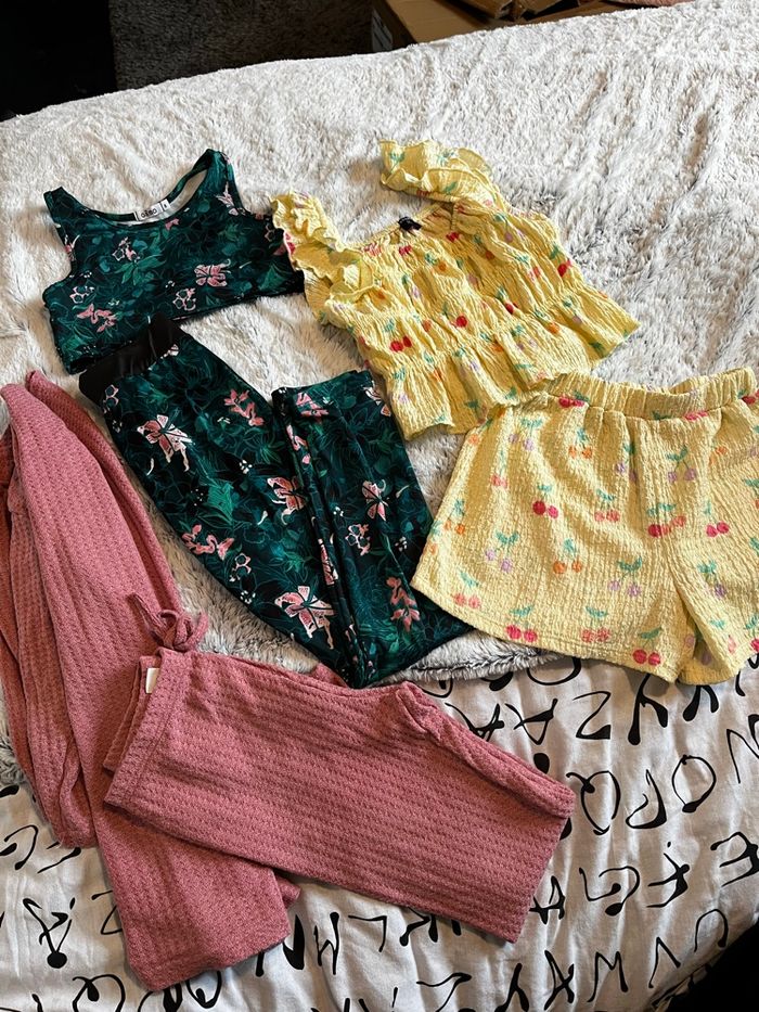 Lot de vêtements 8 ans fille - photo numéro 3