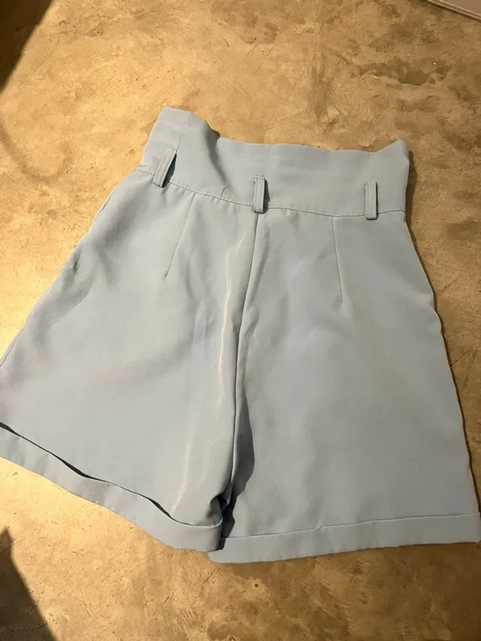 Short bleu clair taille haute - photo numéro 2