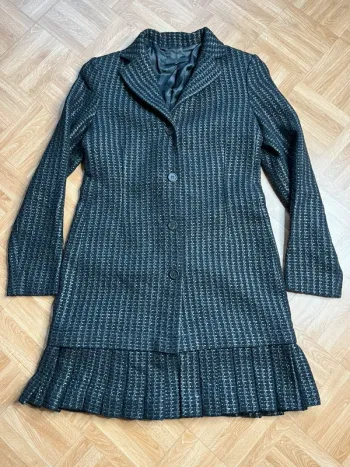 Veste longue plissée Loubarok LBK – 100% laine – vintage rare (NEUF)