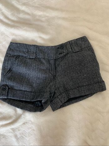 short gris
