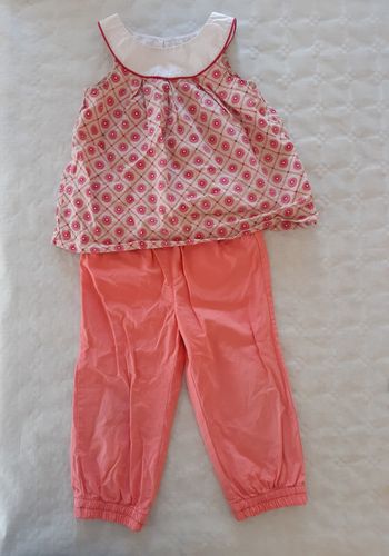 Ensemble pantalon et débardeur marque 23 mois