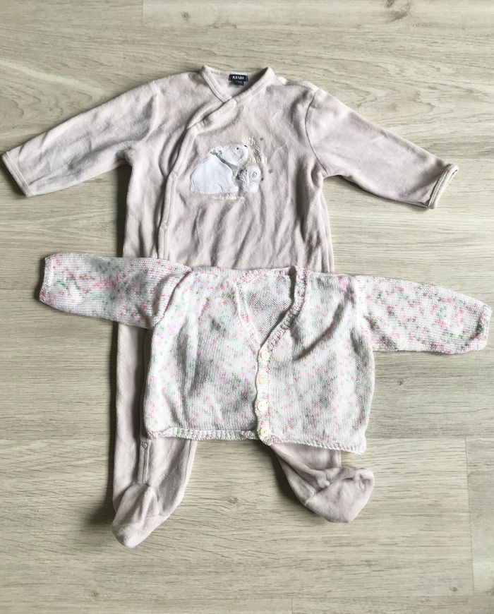 Gilet court+pyjama 12 mois (Kiabi)