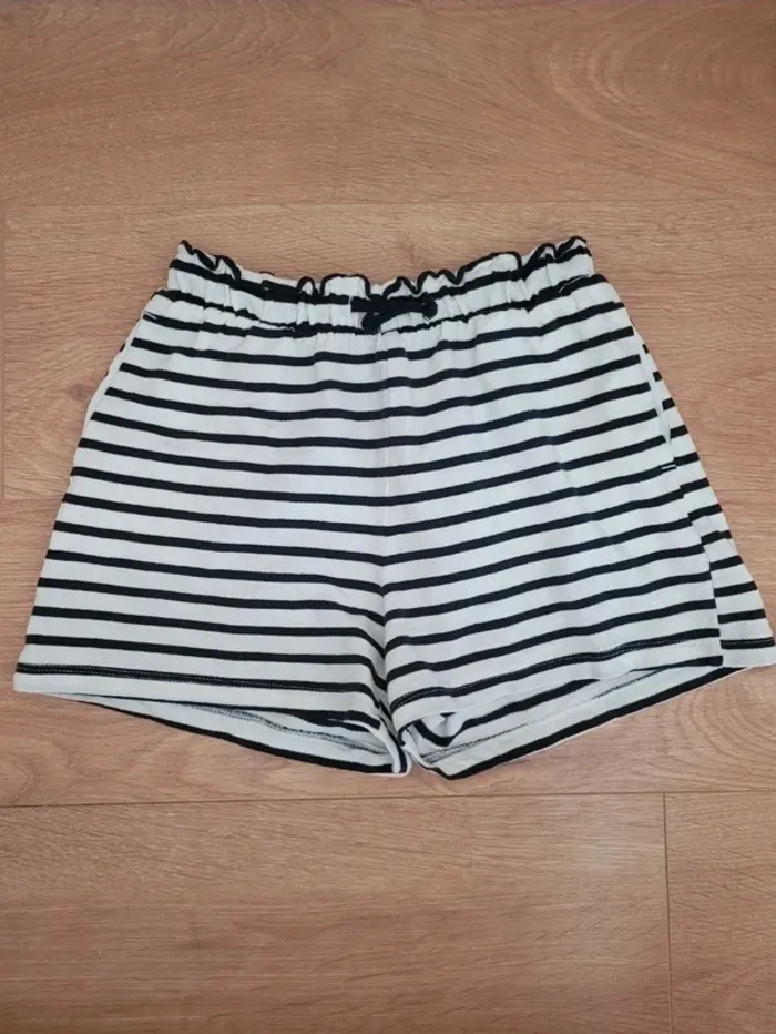 Short fille H&M 12-13 ans - photo numéro 2
