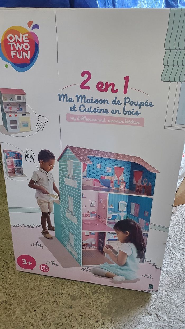 Maison de poupée et Cuisine en Bois 2en1 One Two Fun.