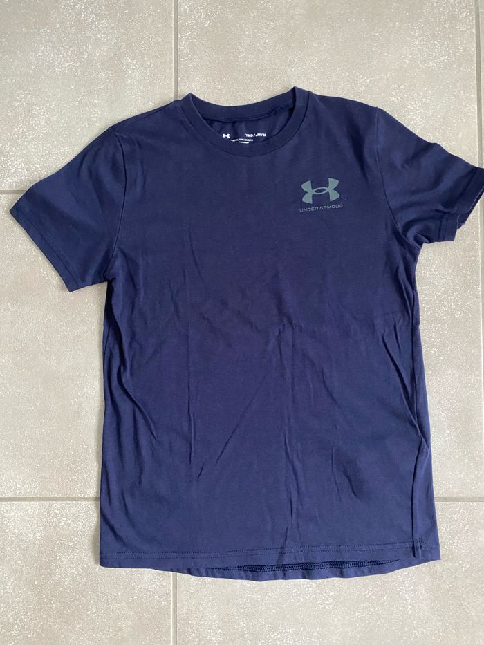Lot de 3 t-shirts Under Armour taille 10/12 ans - photo numéro 3