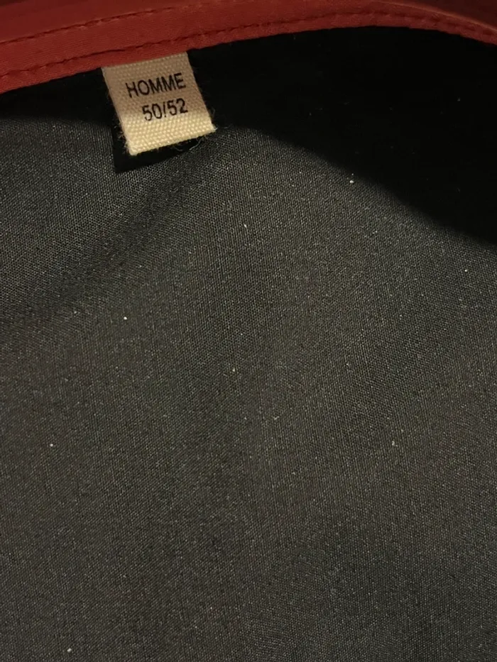 Chemise noire et rouge Taille 50/52 - photo numéro 2