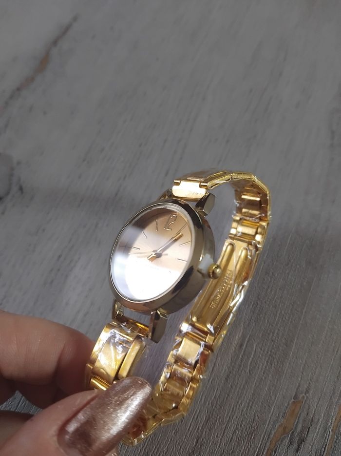 Montre femme - photo numéro 2