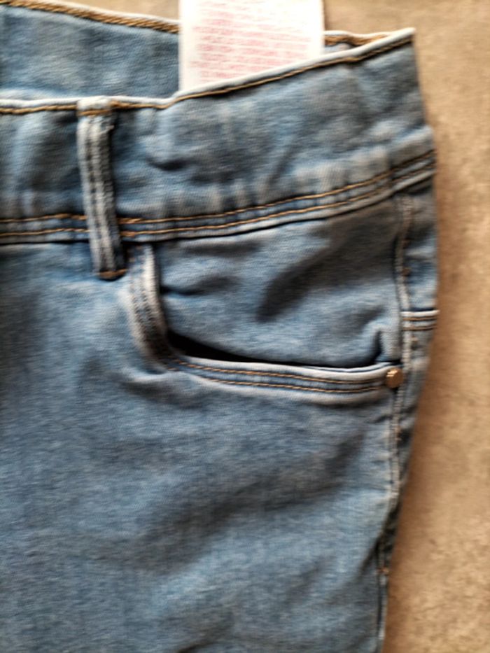 Jean bleu 14 ans - photo numéro 6