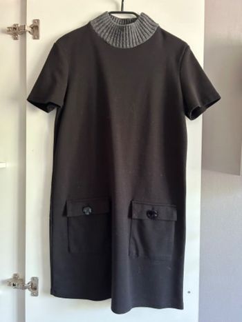 Robe à col roulé