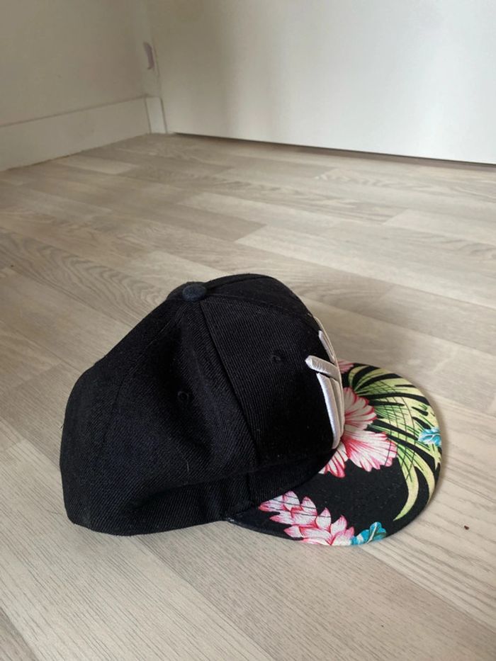 Casquette Yokii fleurie - photo numéro 3