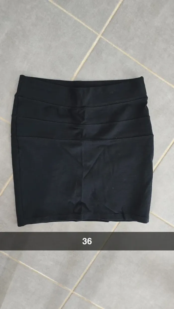 Jupe noir élastique