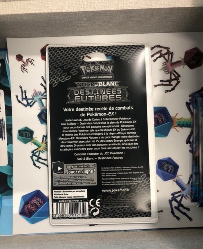 Blister noir et blanc destinées futures - photo numéro 3