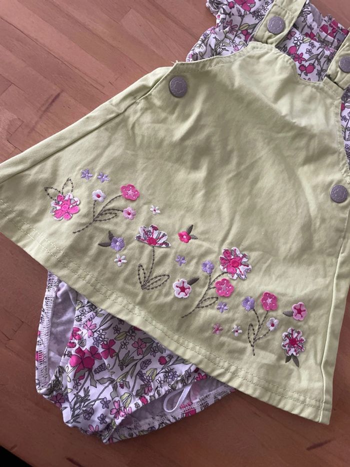 ensemble robe+tee shirt+bloomer 3 mois - photo numéro 2
