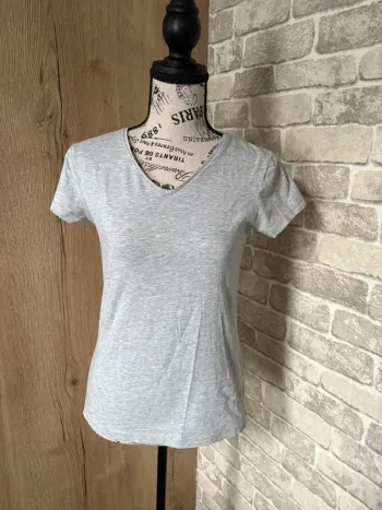 T-shirt gris taille 38/40