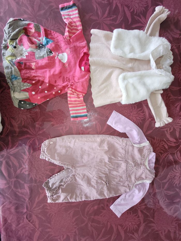 Lot vêtements 6 mois - photo numéro 8