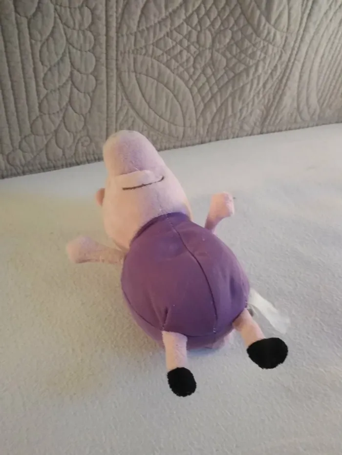 Petite Peluche Peppa Pig - photo numéro 2
