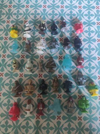 31 stikeez Star Wars et Marvel