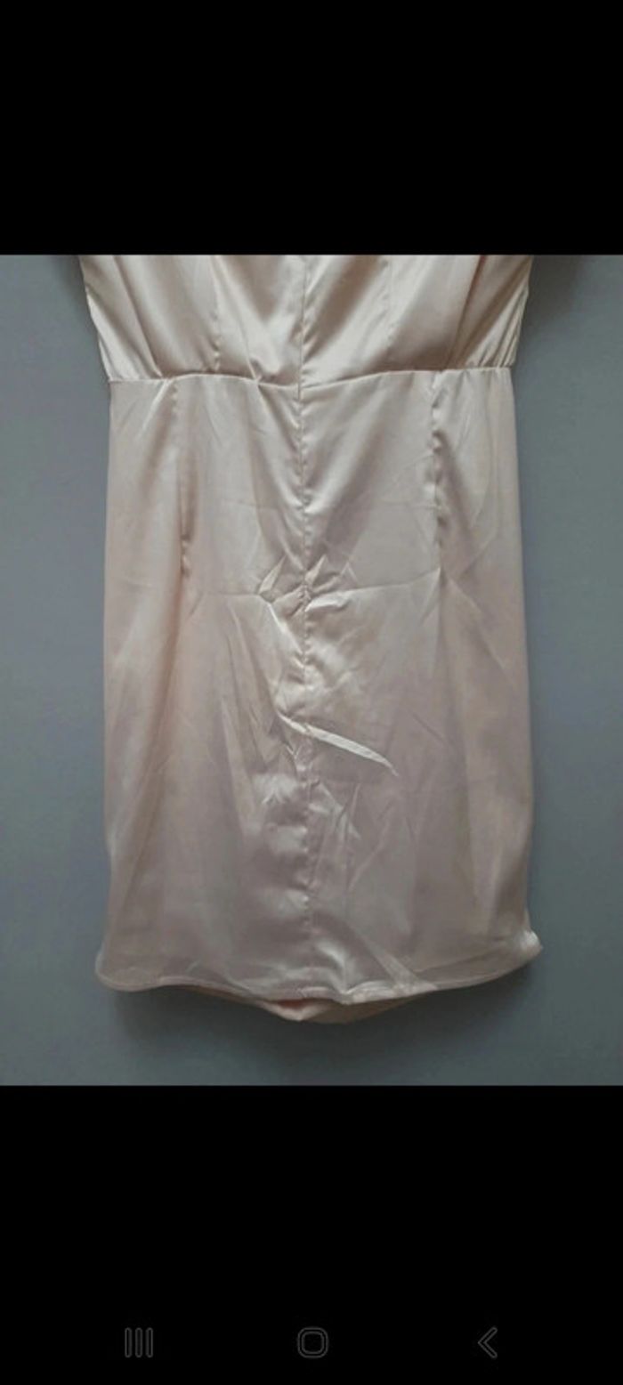 Robe chic satiné - photo numéro 6
