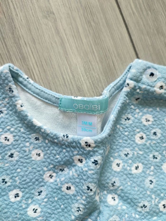 Robe obaidi bleu 3 mois très bon état - photo numéro 2
