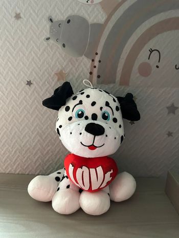 Peluche chien love