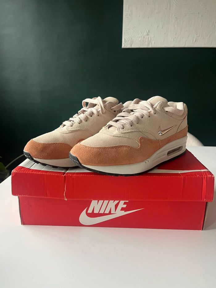 Air Max 1 Jewell Salmon - photo numéro 3