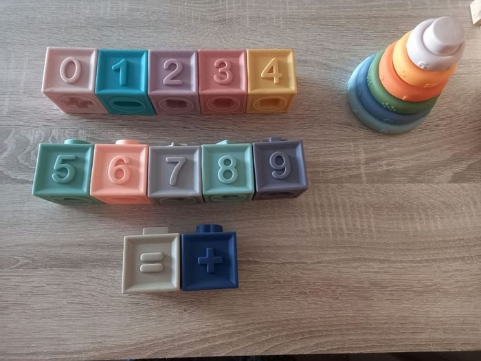 Jeux cubes à empiler