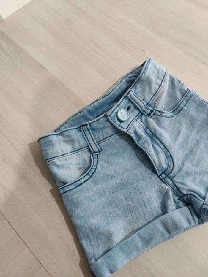 Très joli short en jean stylé avec strass 3 pommes 2/3 ans fille - photo numéro 5