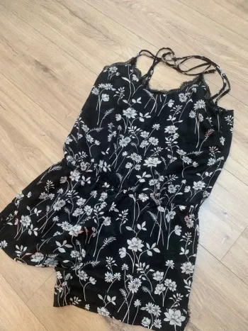 Combi short pyjama noir et blanche Etam