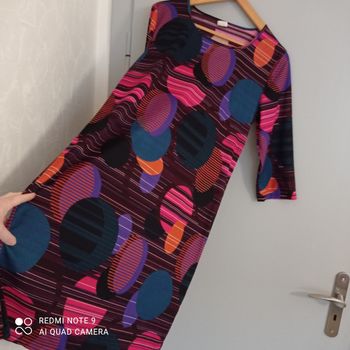 Robe longue à motifs géométriques multicolores t40