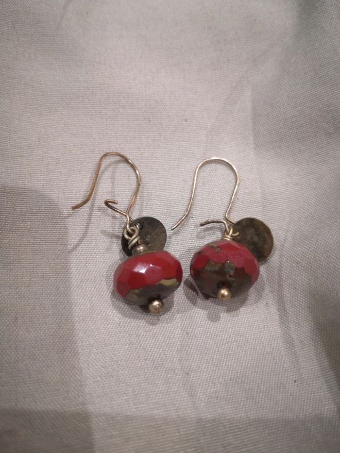Boucles d'oreilles boules bordeaux