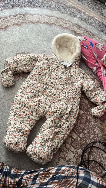 Combinaison bébé 6-9 mois