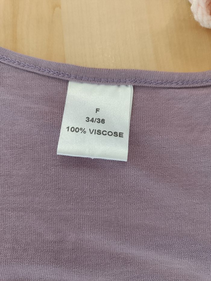 T-shirts  mauve et noir - photo numéro 3