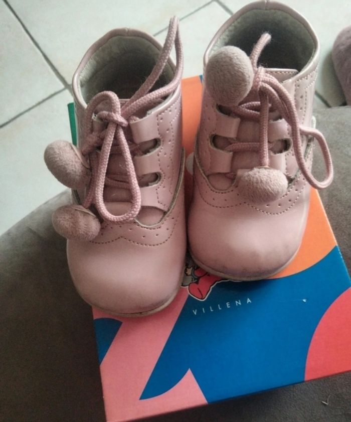 Chaussure bébé - photo numéro 2