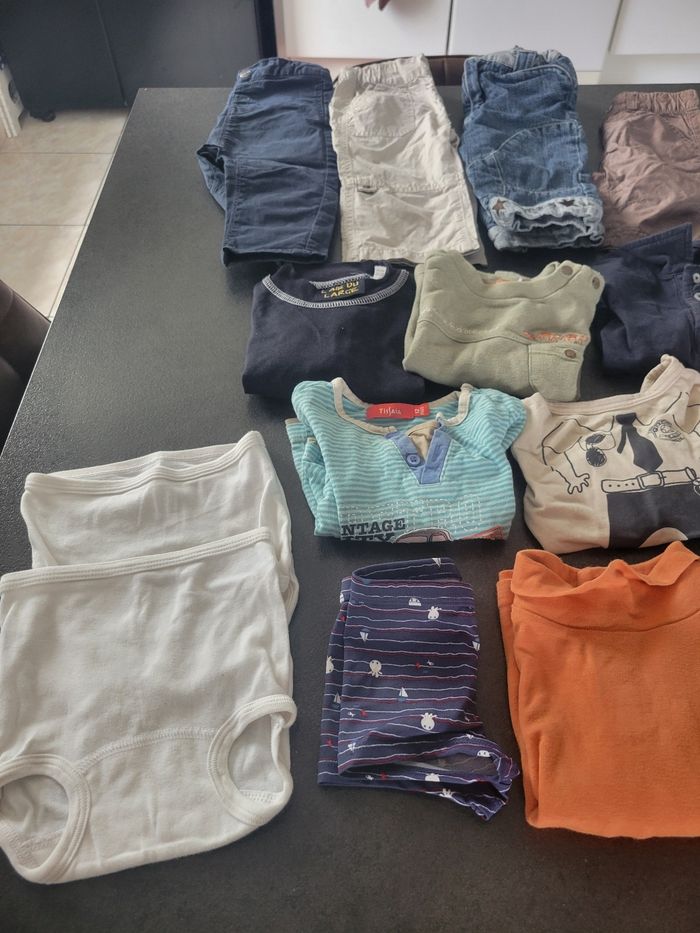 Lot vêtements garçons 12 mois - photo numéro 2