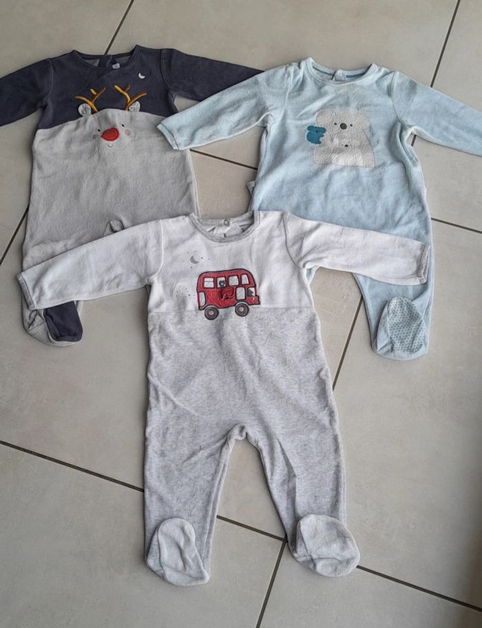 Lot pyjama 1 pièces