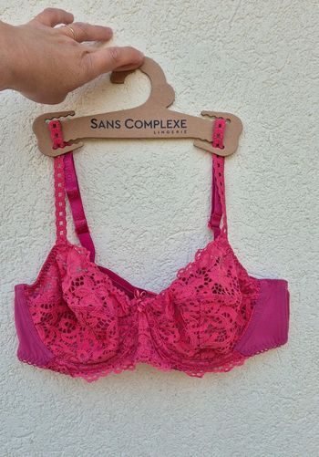 Soutien gorge Avec armatures 95C rose