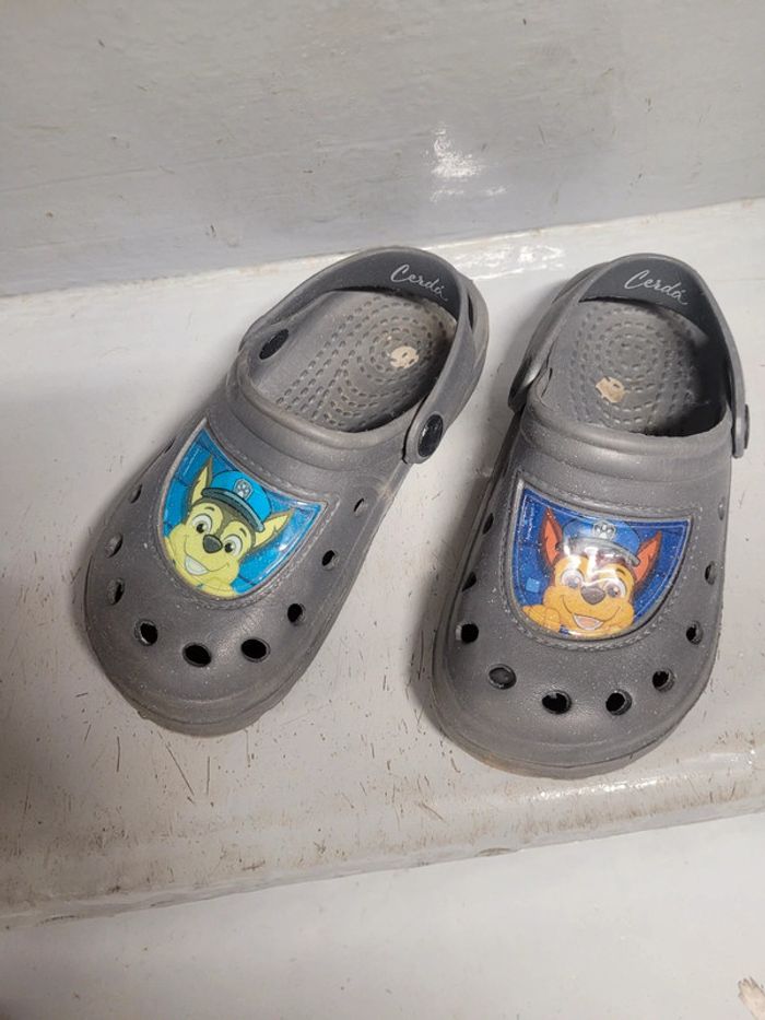 Sabot du même genre d'une marque